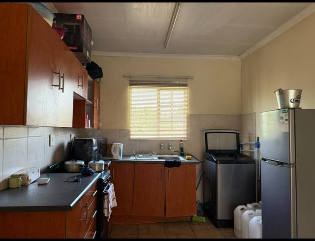 2 BEDROOM APARTMENT FOR SALE IN RUSTENBURG CENTRAL